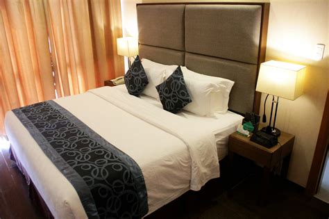 Rooms available at Golden Phoenix Hotel Manila.